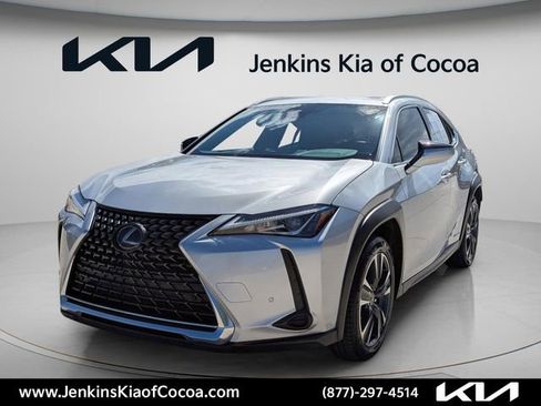 Used 2020 Lexus UX 250h w/ Premium Package AWD/4WD image 11