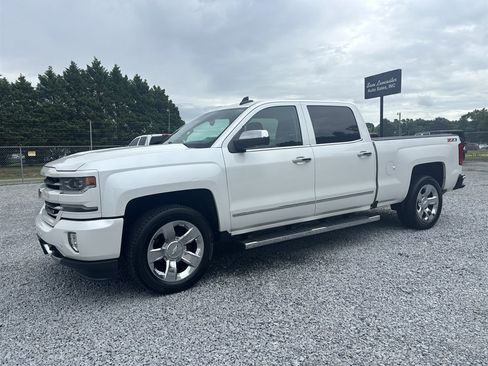 Used 2016 Chevrolet Silverado 1500 LTZ Z71 w/ LTZ Plus Package AWD/4WD image 1