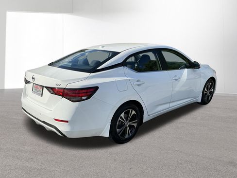 Used 2022 Nissan Sentra SV FWD image 3