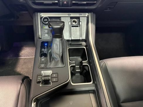Used 2024 Lexus GX 550 AWD/4WD image 22