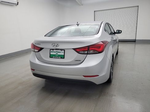 Used 2016 Hyundai Elantra Limited image 7