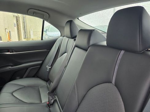 Used 2024 Toyota Camry XLE FWD image 17
