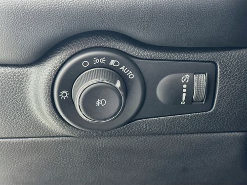 Used 2022 Dodge Durango R/T w/ Trailer Tow Group IV image 10