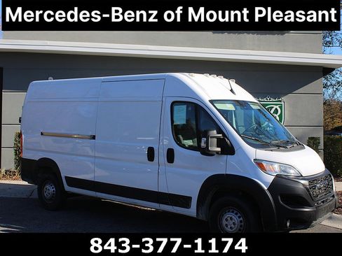Used 2025 RAM ProMaster 2500 w/ Convenience Group image 1