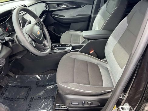 Used 2023 Chevrolet TrailBlazer LT FWD image 13