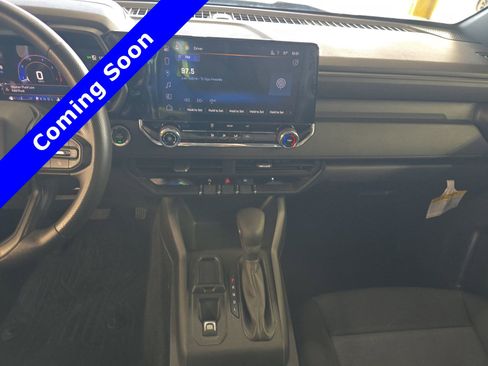 Used 2024 Chevrolet Colorado W/T image 8