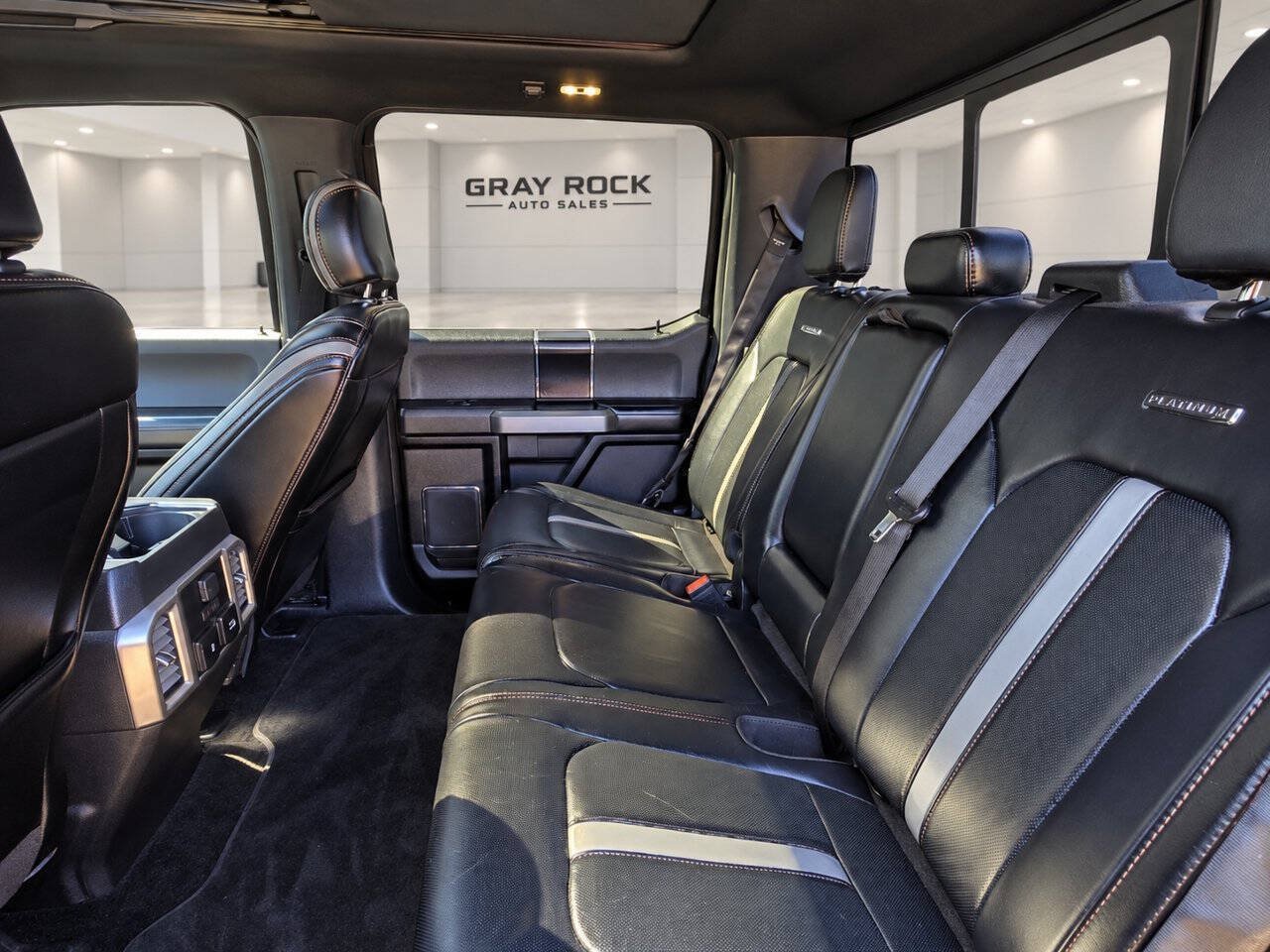 Used 2018 Ford F150 Platinum w/ Equipment Group 701A Luxury AWD/4WD image 12