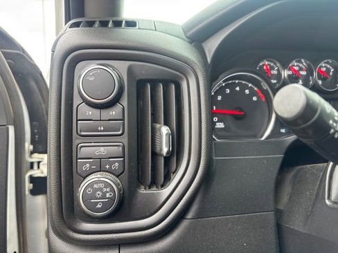 Used 2021 Chevrolet Silverado 2500 Custom w/ Custom Value Package AWD/4WD image 9