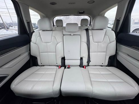 Used 2023 Kia Telluride EX image 18