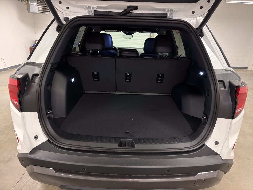 New 2027 GMC Terrain Elevation w/ Elevation Premium Package FWD image 14
