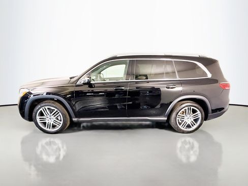 Used 2025 Mercedes-Benz GLS 450 4MATIC image 6