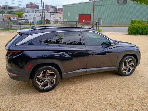 Used 2022 Hyundai Tucson Limited AWD/4WD image 16
