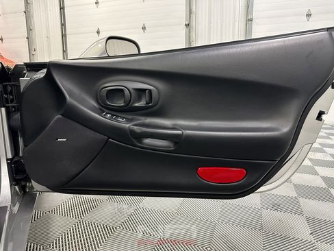 Used 2004 Chevrolet Corvette Convertible 2D w/ Preferred Equipment Group image 45