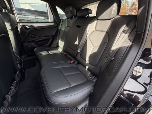 Used 2020 Porsche Macan Turbo image 45