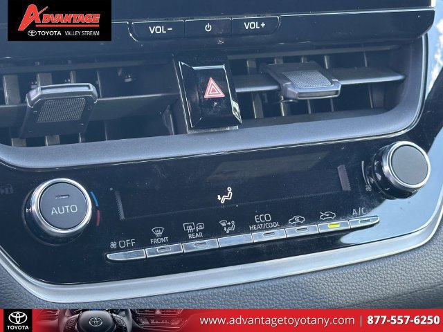 Certified 2026 Toyota Corolla SE w/ SE Package FWD image 31