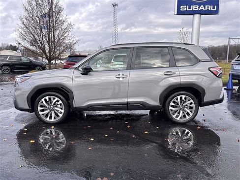 New 2025 Subaru Forester Touring image 7