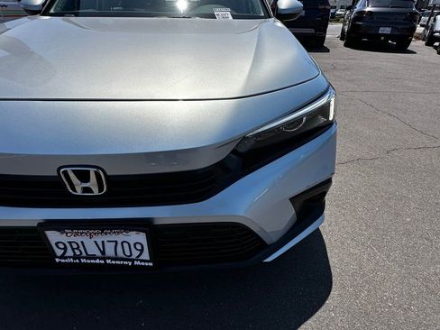 Used 2022 Honda Civic EX image 5