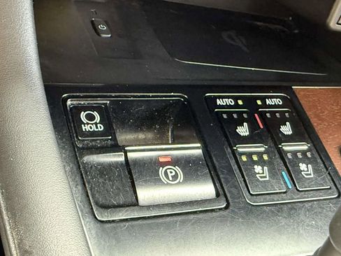 Used 2021 Lexus RX 450hL AWD w/ Premium Package image 25