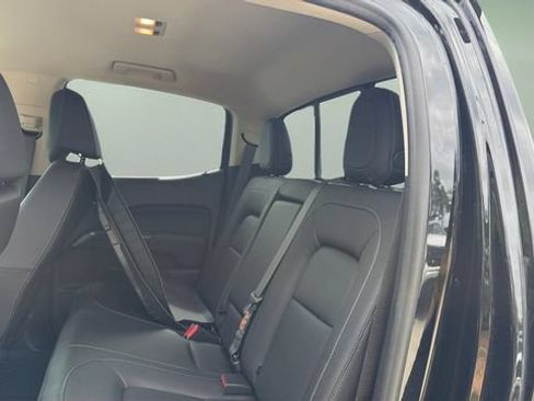 Used 2022 GMC Canyon Elevation w/ Elevation Premium Package AWD/4WD image 18