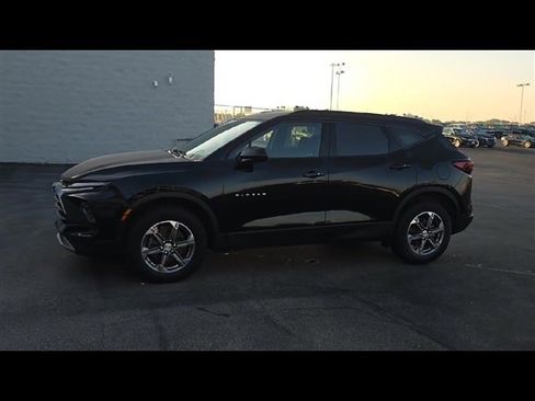 Certified 2023 Chevrolet Blazer LT w/ Convenience Package image 5