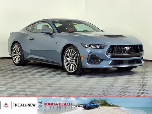 Used 2025 Ford Mustang GT Premium RWD image 1