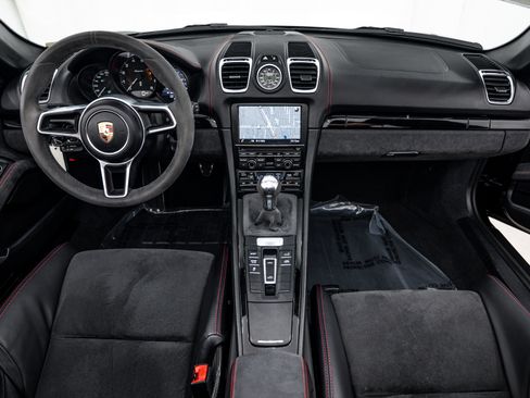 Certified 2016 Porsche Boxster Spyder RWD image 11
