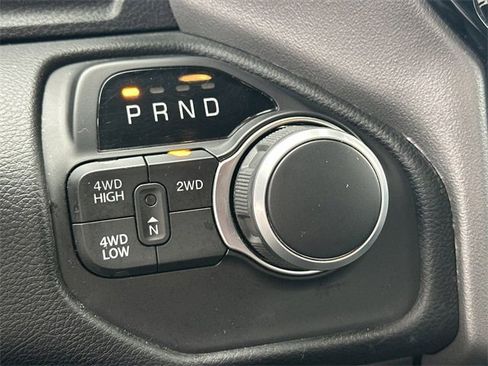 Used 2024 RAM 2500 Big Horn w/ Sport Appearance Package image 16