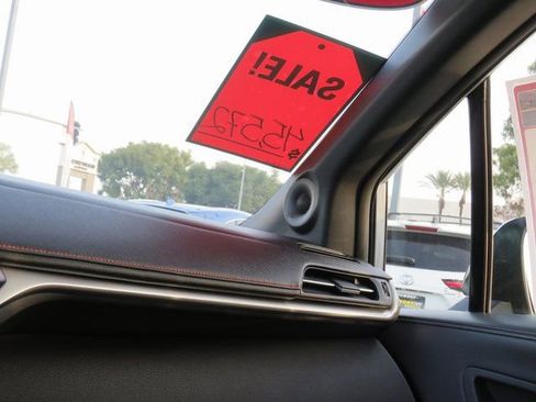 Certified 2023 Toyota Sienna XSE image 34