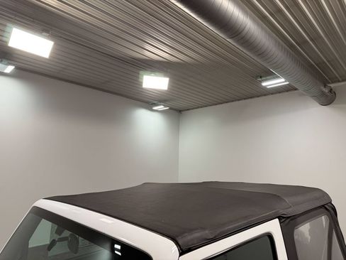 Used 2018 Jeep Wrangler Rubicon w/ Trailer Tow Group AWD/4WD image 29