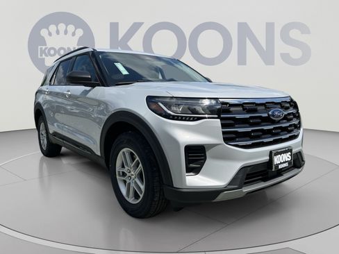New 2026 Ford Explorer Active AWD/4WD image 10