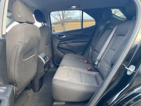 Used 2021 Chevrolet Equinox LT image 23
