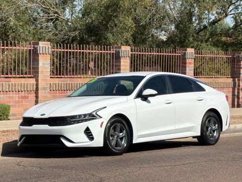 Used 2021 Kia K5 LX FWD image 1
