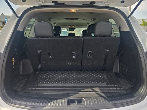 Certified 2024 Kia Telluride LX FWD image 24