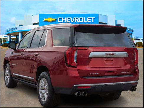 Used 2021 GMC Yukon Denali image 3