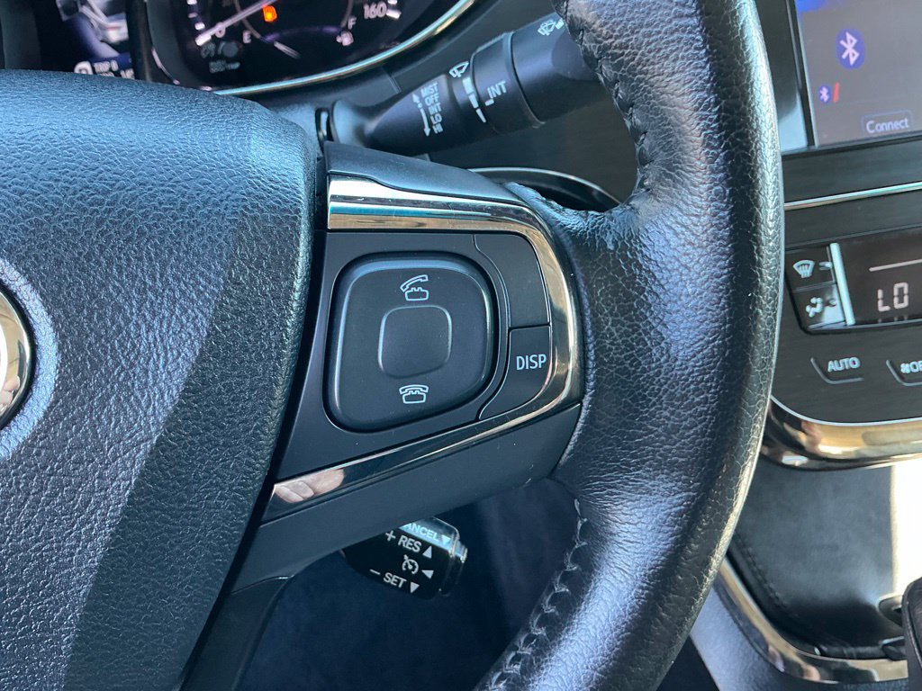 Used 2013 Toyota Avalon XLE Premium FWD image 21