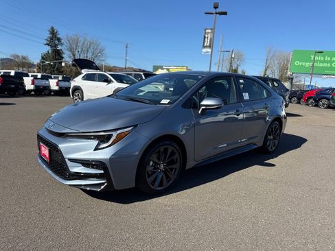 New 2026 Toyota Corolla SE image 4