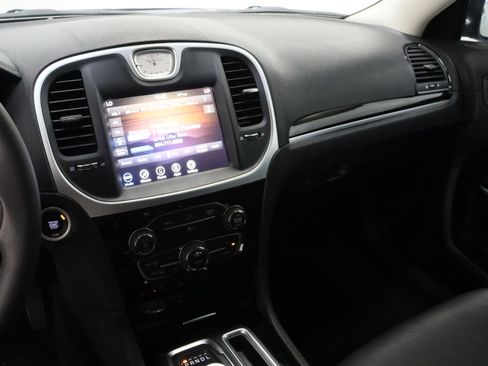 Used 2023 Chrysler 300 Touring w/ Sport Appearance Package RWD image 16