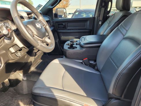 Used 2022 RAM 2500 Tradesman w/ Chrome Appearance Group image 20