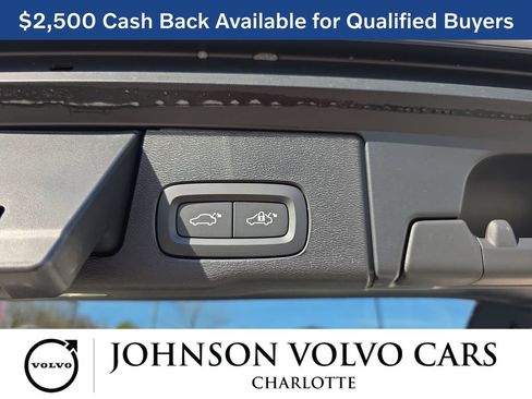 New 2026 Volvo XC60 B5 Ultra w/ Protection Package Premier image 13