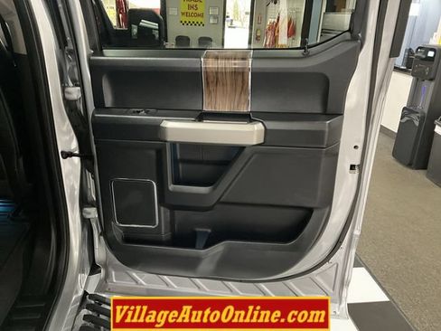 Used 2020 Ford F150 Lariat w/ Equipment Group 502A Luxury AWD/4WD image 33