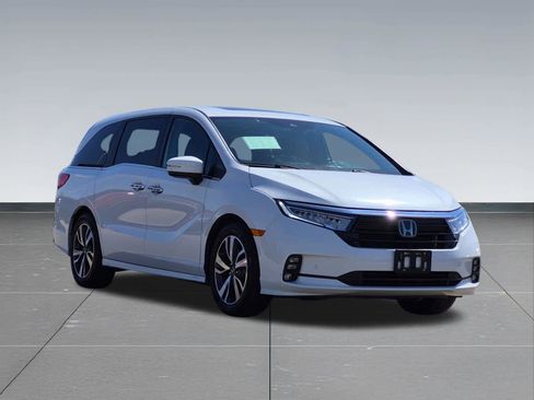 Certified 2022 Honda Odyssey Touring image 15