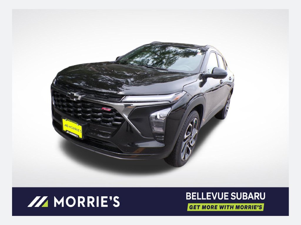 Used 2025 Chevrolet Trax RS w/ Sunroof Package FWD image 1