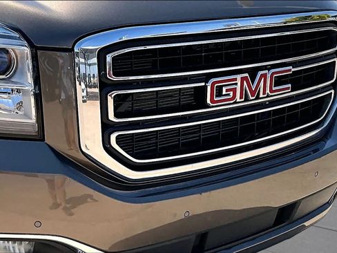 Used 2015 GMC Yukon SLE w/ HD Trailering Package AWD/4WD image 19