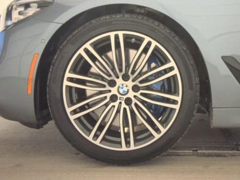 Used 2020 BMW 540i xDrive w/ M Sport Package image 7