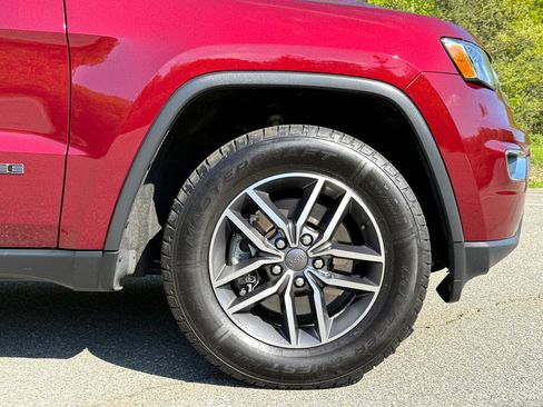 Used 2021 Jeep Grand Cherokee Limited image 11