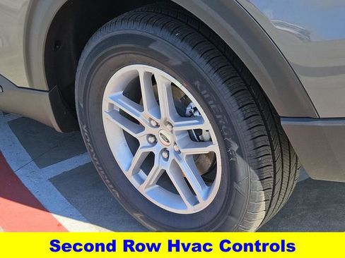New 2026 Ford Explorer Active w/ Active Comfort Package RWD image 9
