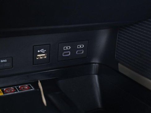 Used 2025 Toyota Camry SE FWD image 16