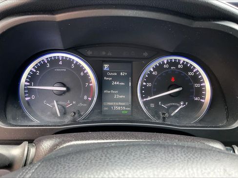 Used 2017 Toyota Highlander Limited Platinum AWD/4WD image 26