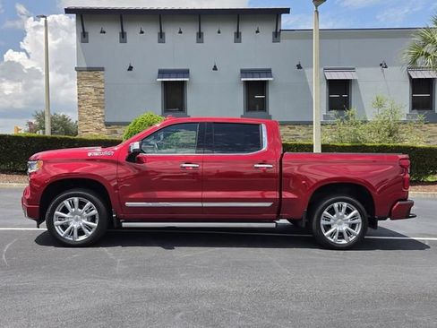 Used 2025 Chevrolet Silverado 1500 High Country AWD/4WD image 3