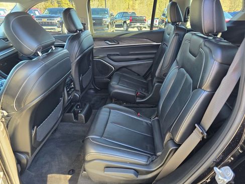 Used 2021 Jeep Grand Cherokee L Limited AWD/4WD image 10